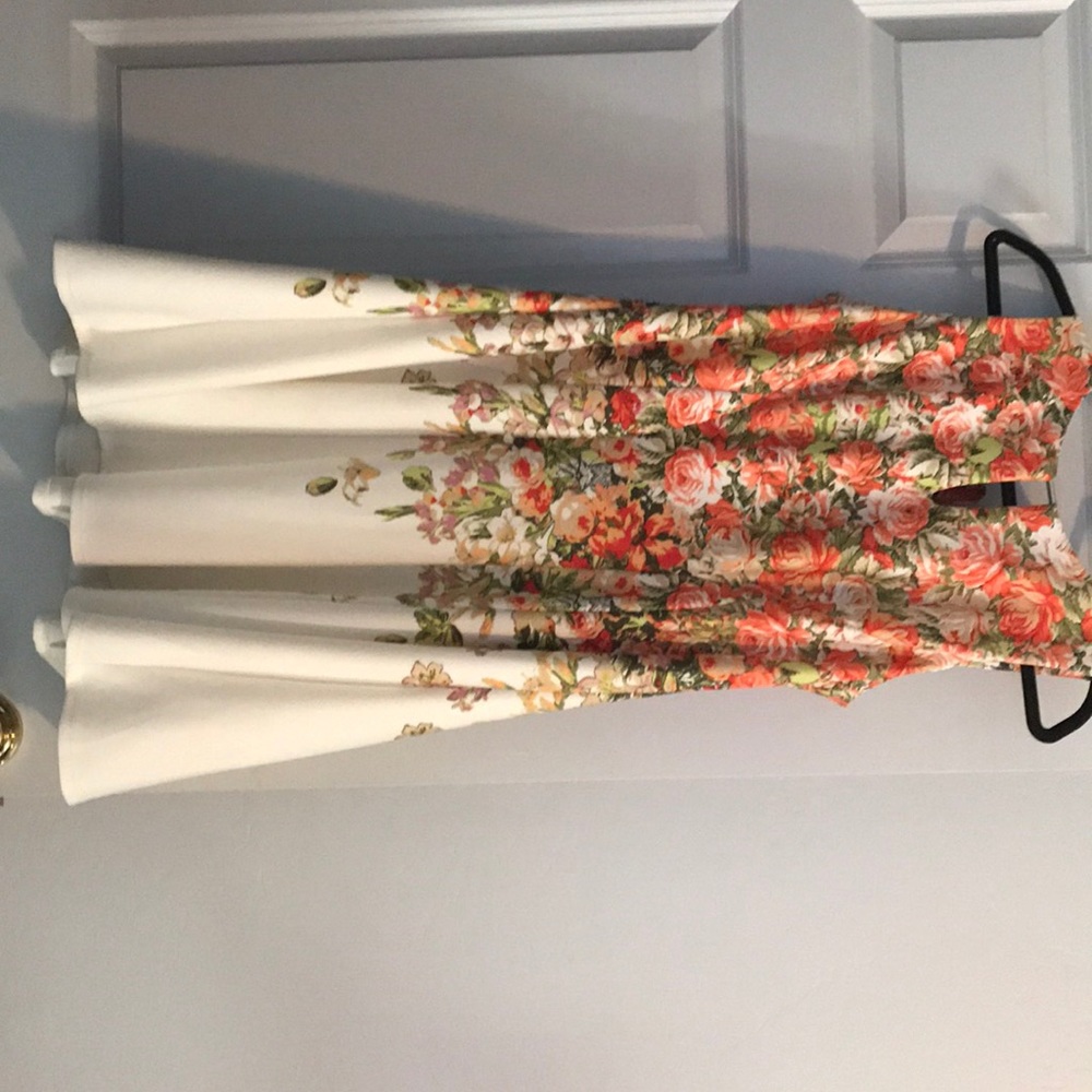 floral party dress!! Size 12petite.  GabbySkye